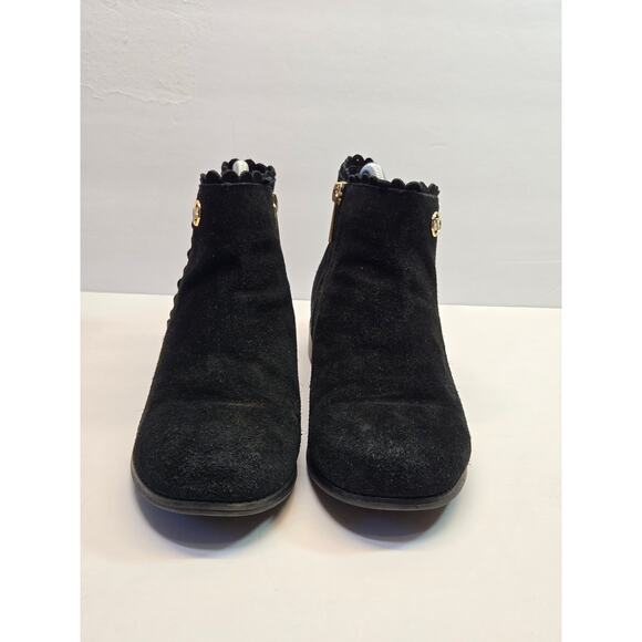 MICHAEL Michael Kors Size 5 Girls Emma Bonnie scalloped black Chelsea ankle boot - Picture 4 of 6